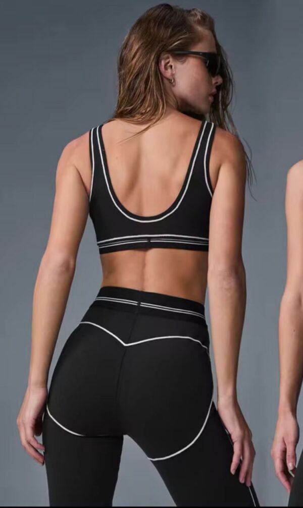 Seamless Zip Set